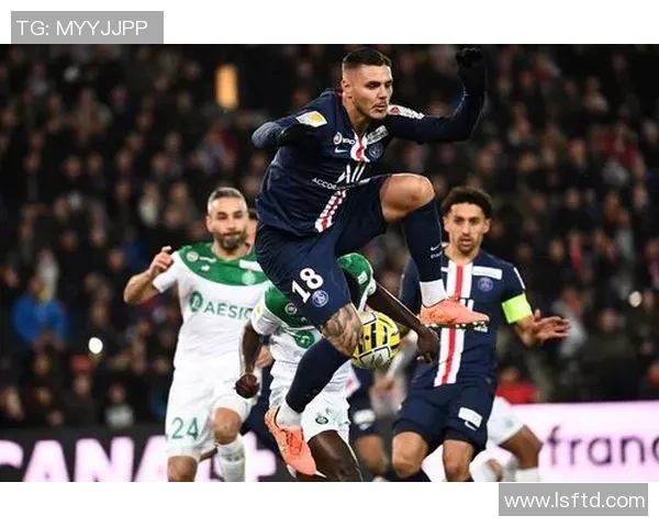 足总杯精彩对决皇马凭借帽子戏法逆转巴黎圣日耳曼全场沸腾